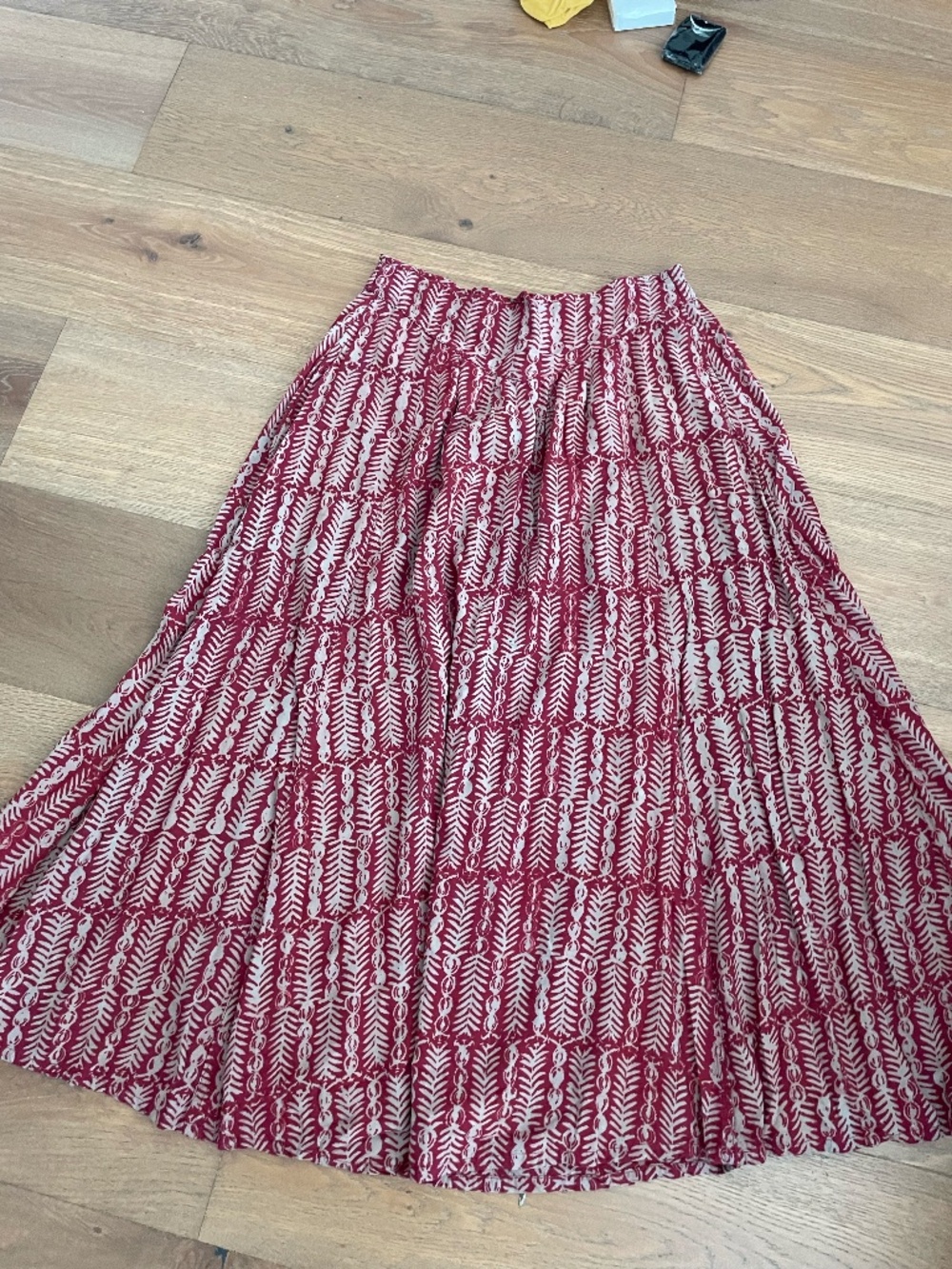 NOA NOA HAWAII Red Rayon Skirt Size S fits 8-10